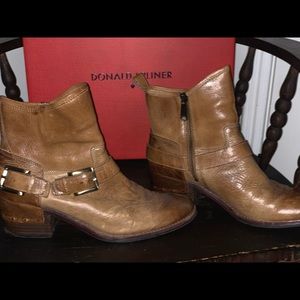 Size 9 Donald J Pliner boots